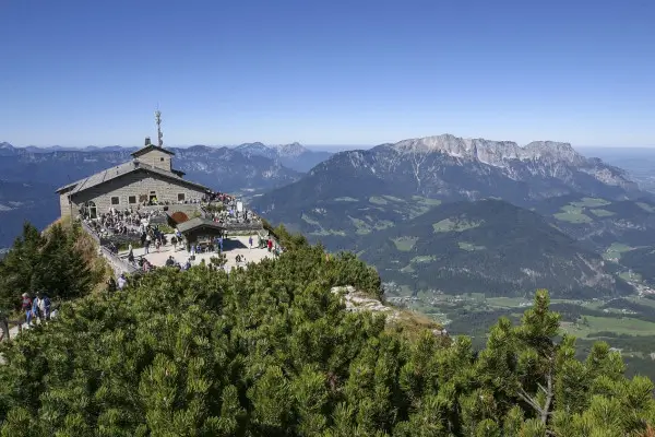 Hubschrauberflug Obersalzberg/Kehlsteinhaus Hitler-Nest