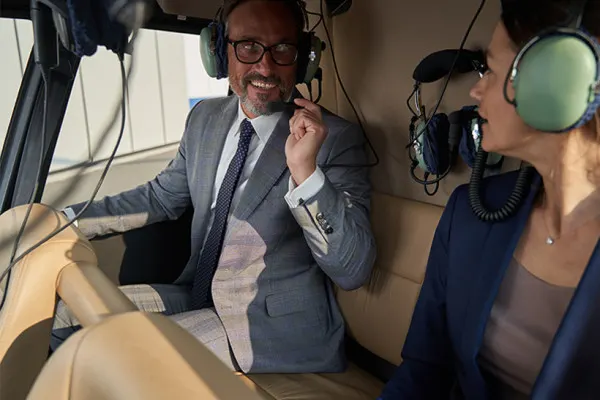 Hubschrauber VIP-Flug zum Dinner | bis zu 3 Personen